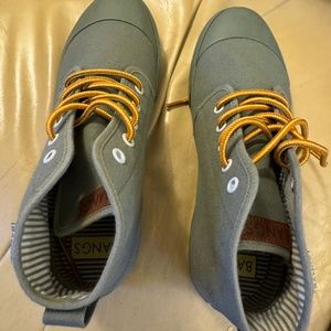 NWOT BANGS High-Top Sneakers, olive green sz 9